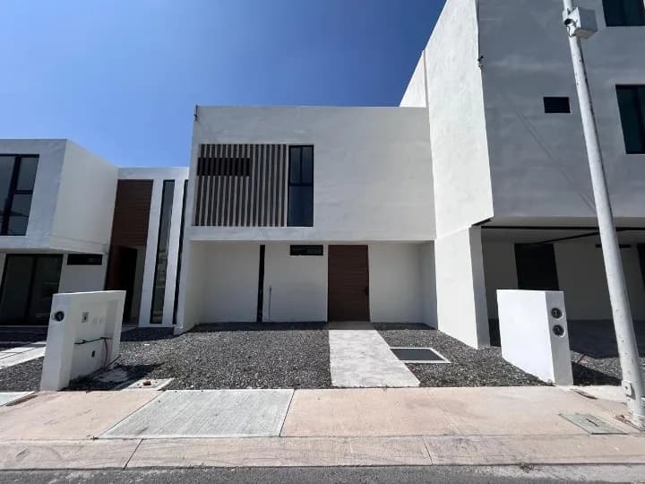 Casa en Venta / Renta Zen Life I.